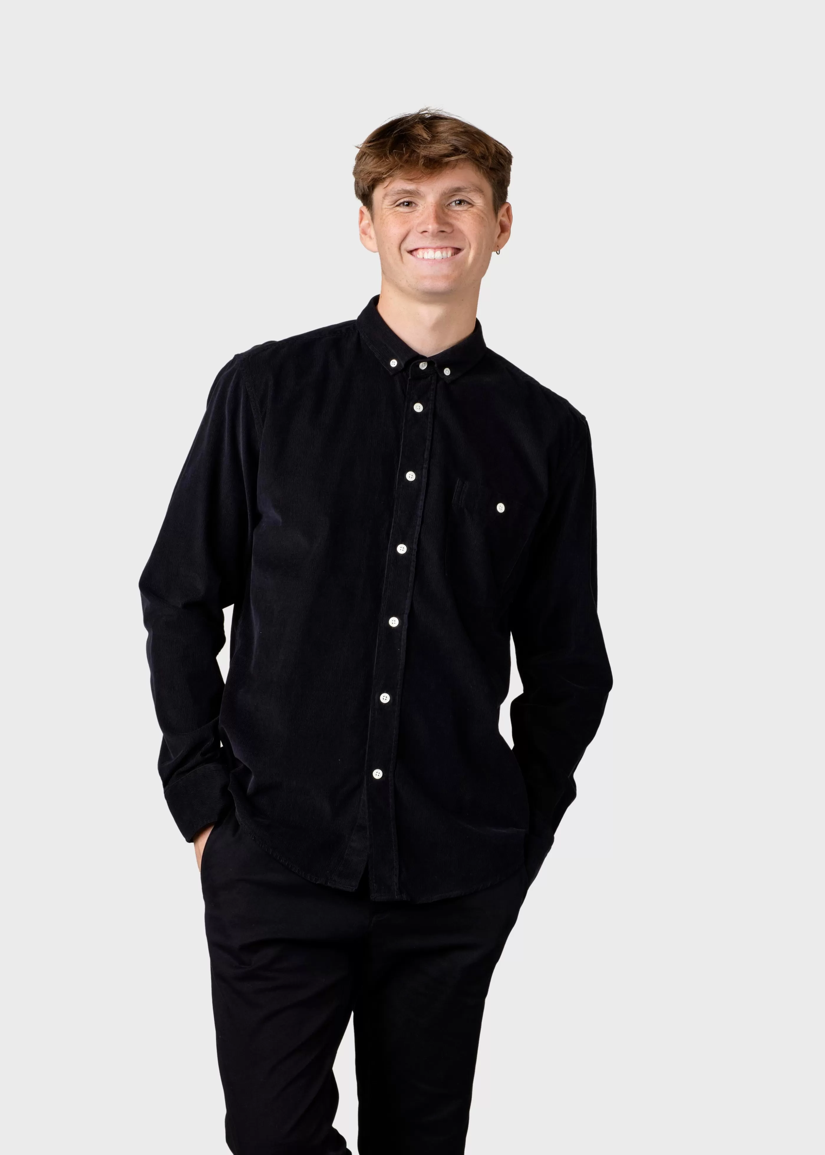 Klitmoller Collective Benjamin corduroy shirt - Black- Hemden