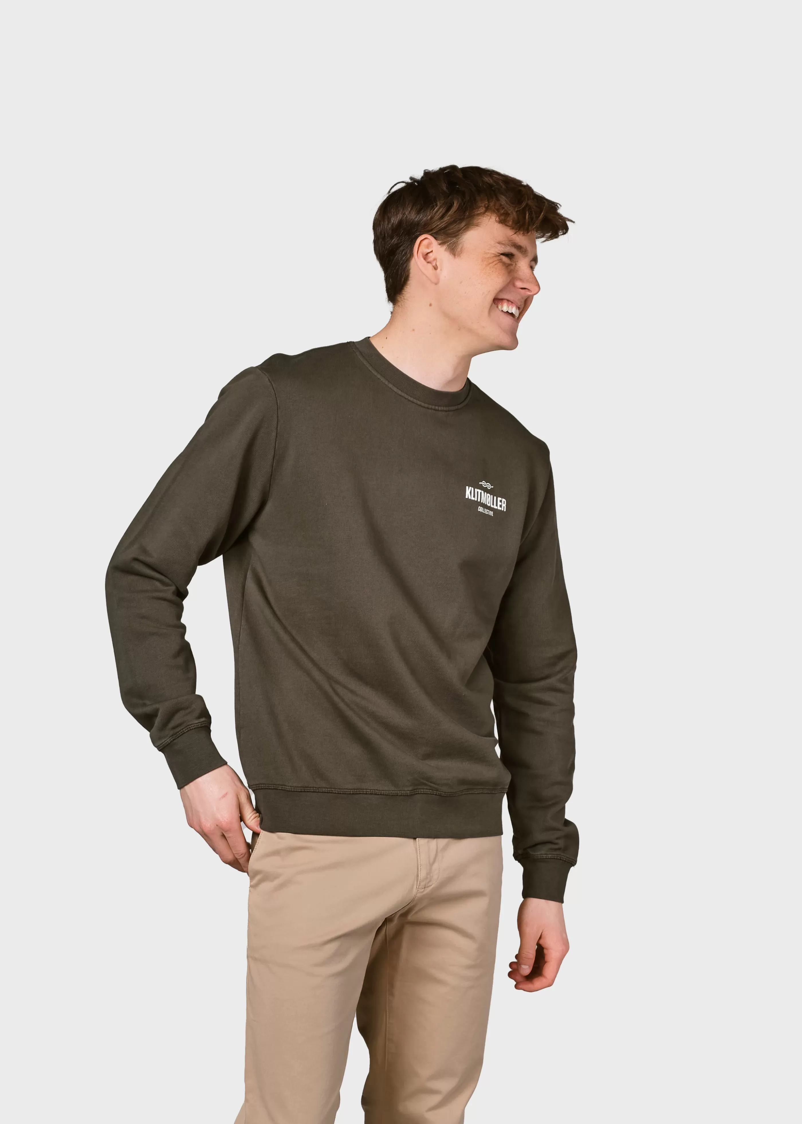 Klitmoller Collective Mens small logo crew - Olive- Sweatshirts