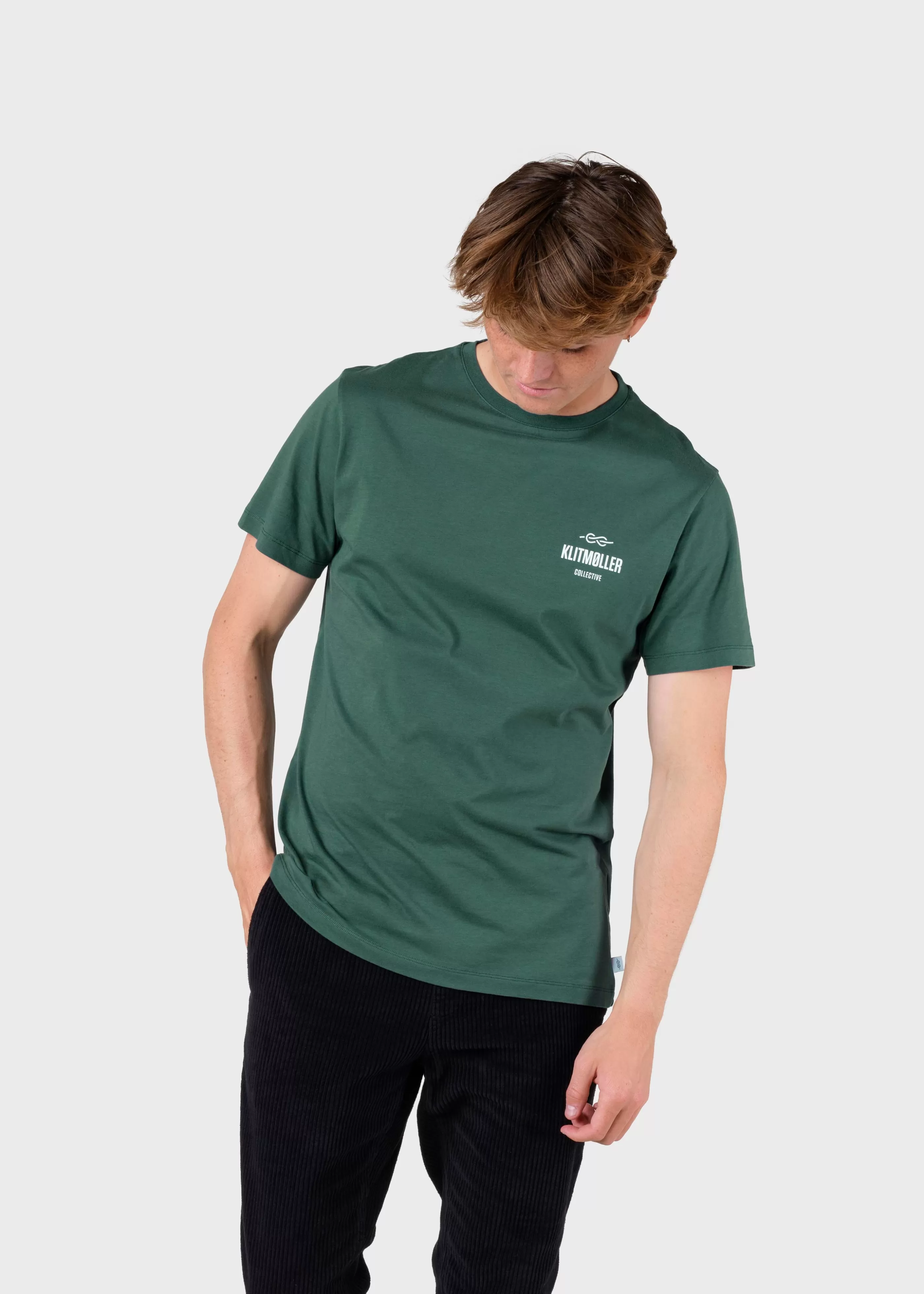 Klitmoller Collective Mens small logo tee - Moss Green- T-shirts