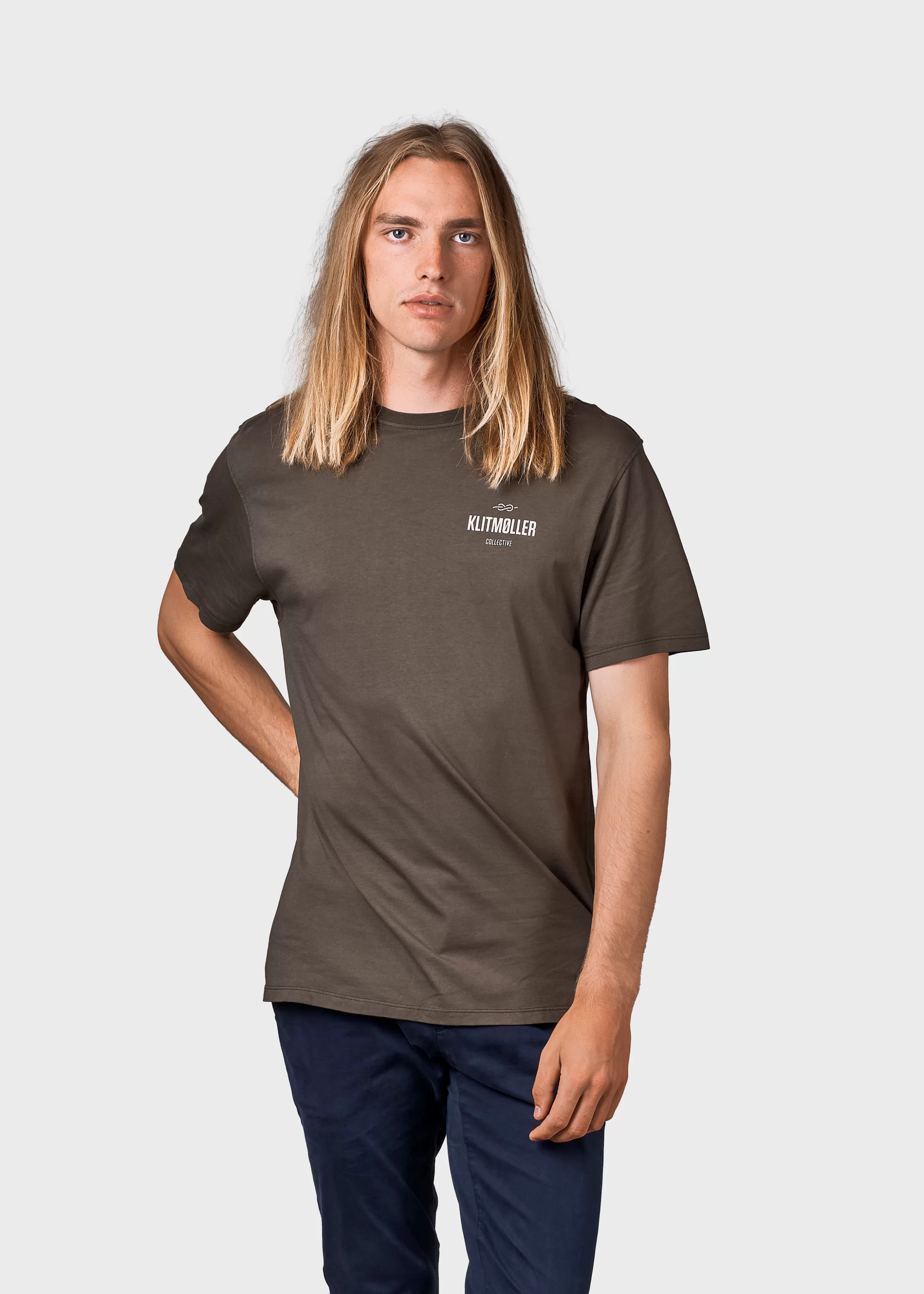 Klitmoller Collective Mens small logo tee - Olive- T-shirts