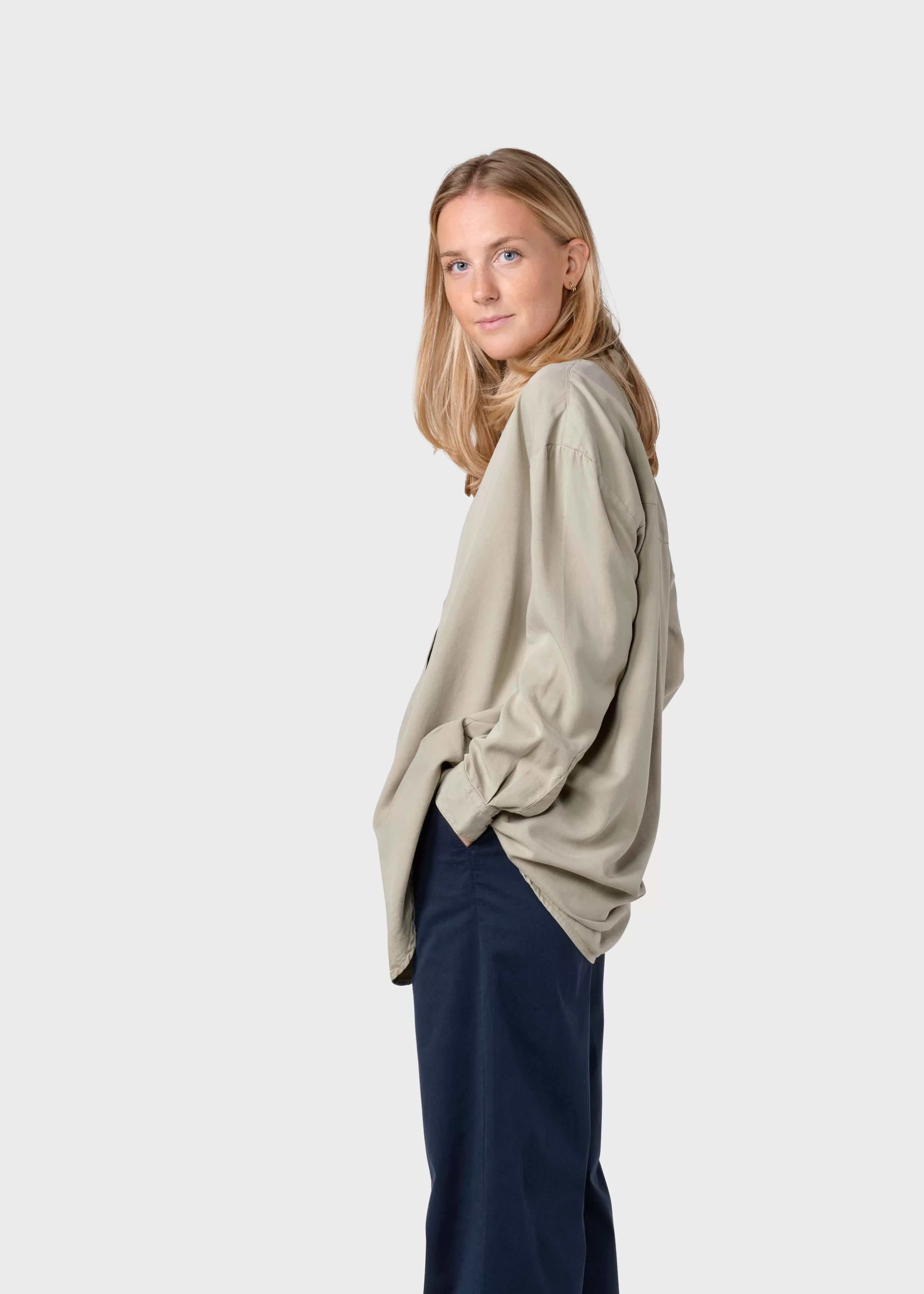 Klitmoller Collective Ofelia lyocell shirt - Sand- Hemden