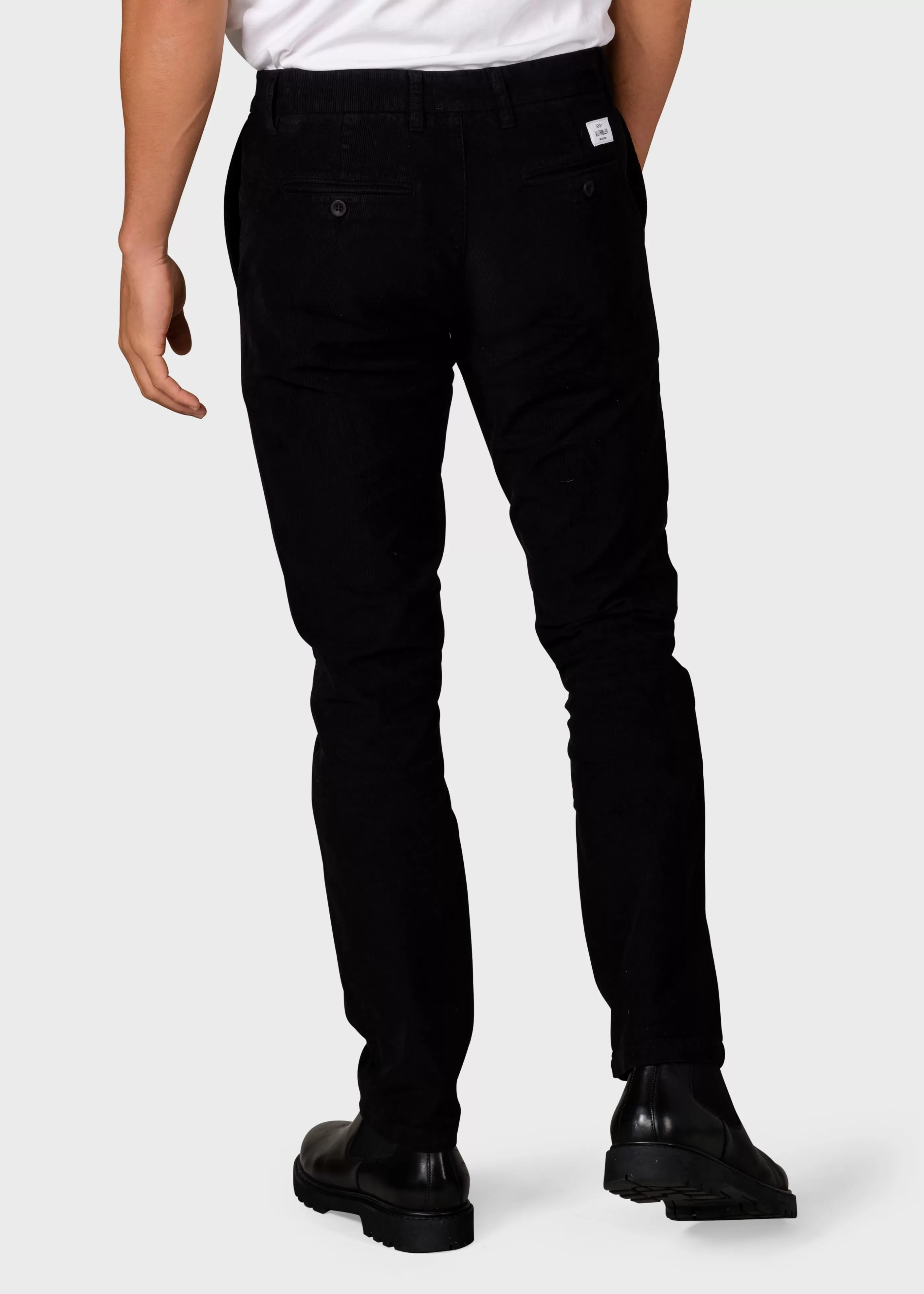 Klitmoller Collective Ras corduroy chino - Black- Hosen