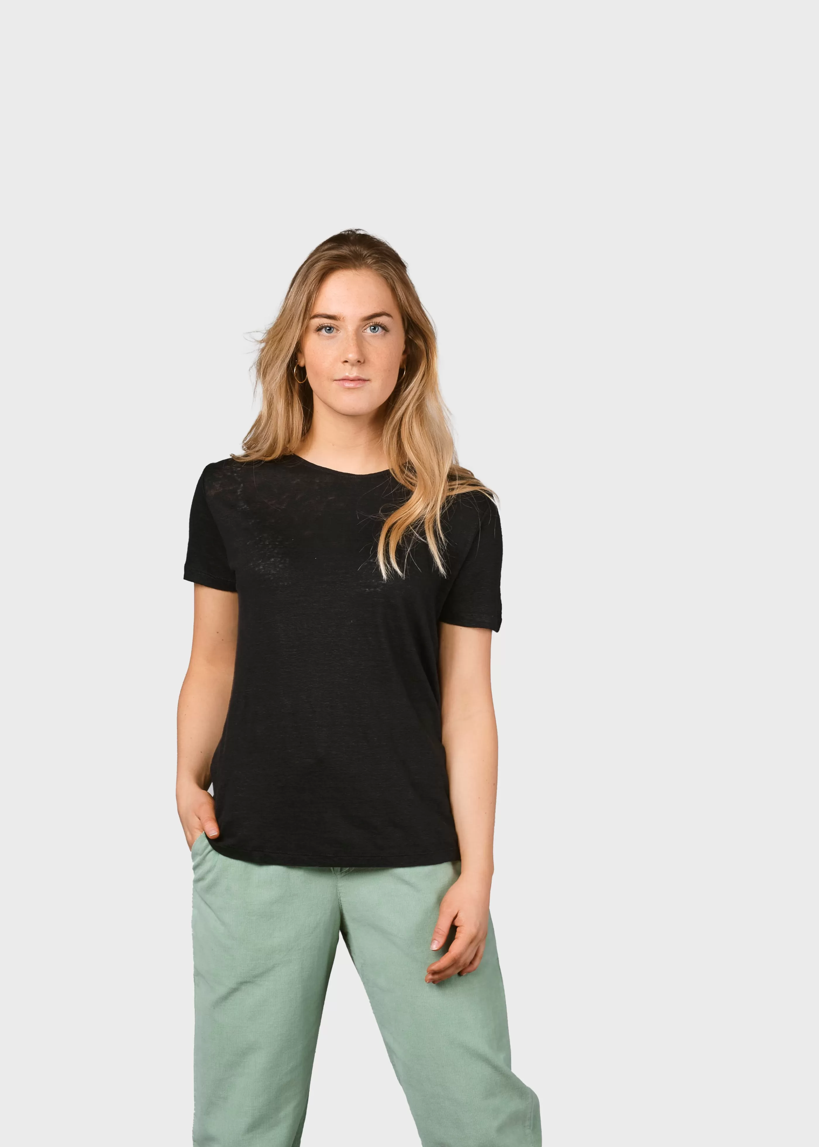 Klitmoller Collective Rikke linen tee - Black- T-shirts