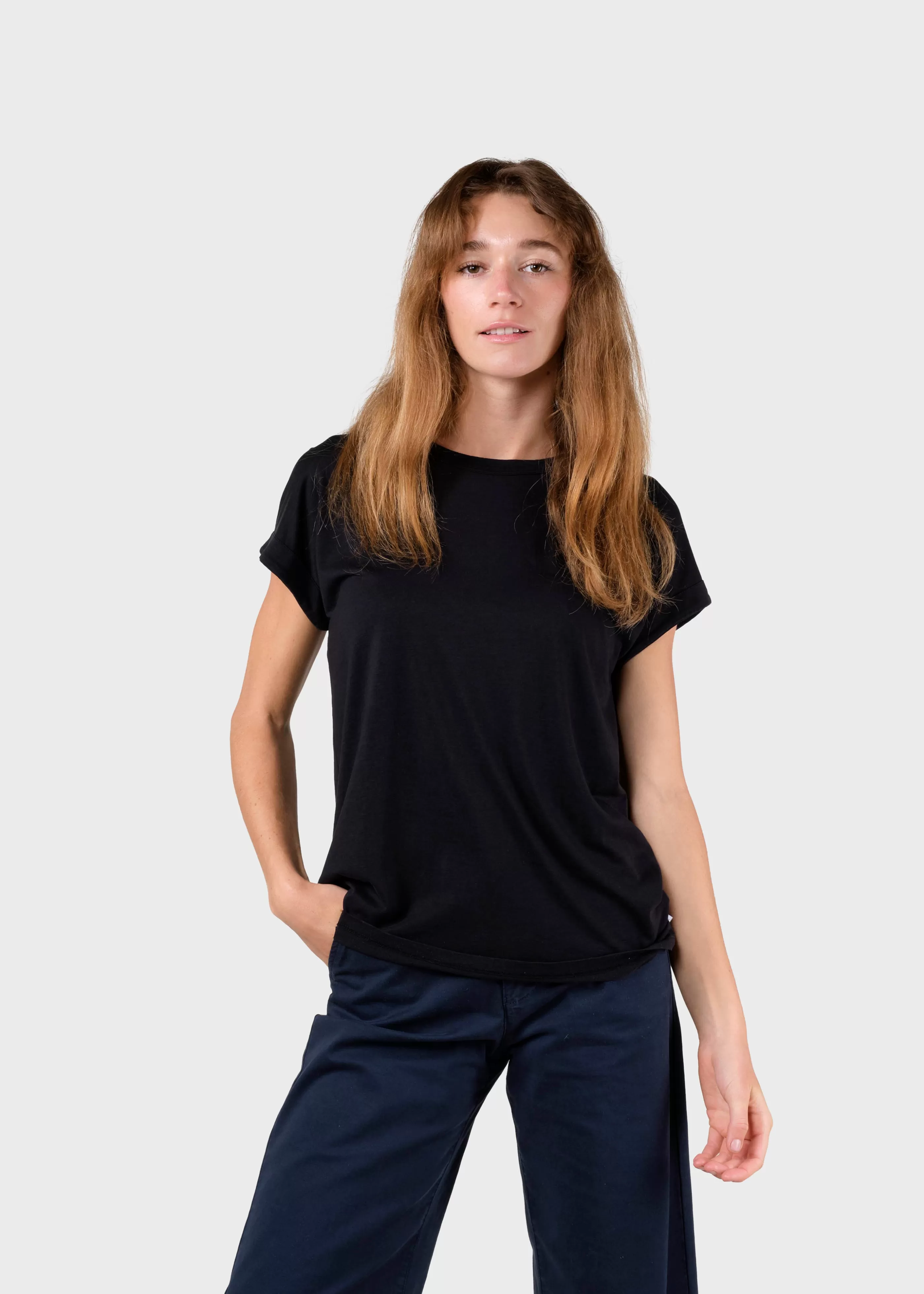 Klitmoller Collective Sigrid tee - Black- T-shirts