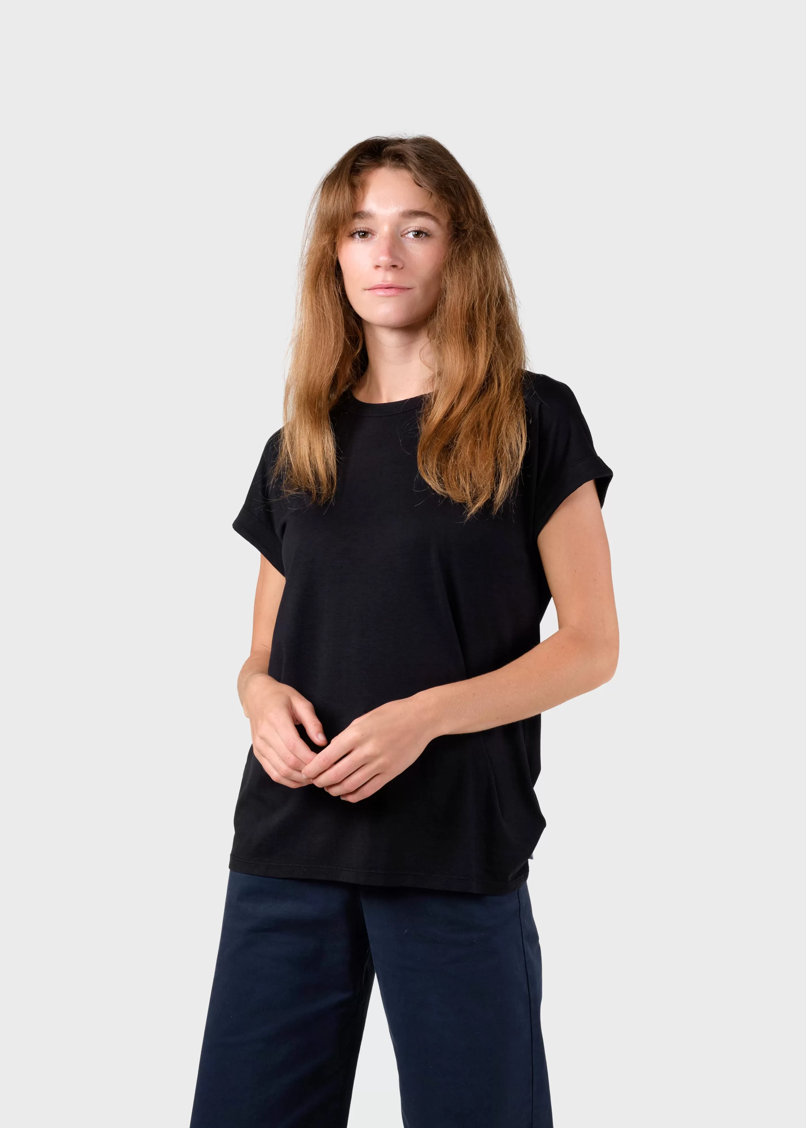 Klitmoller Collective Sigrid tee - Black- T-shirts