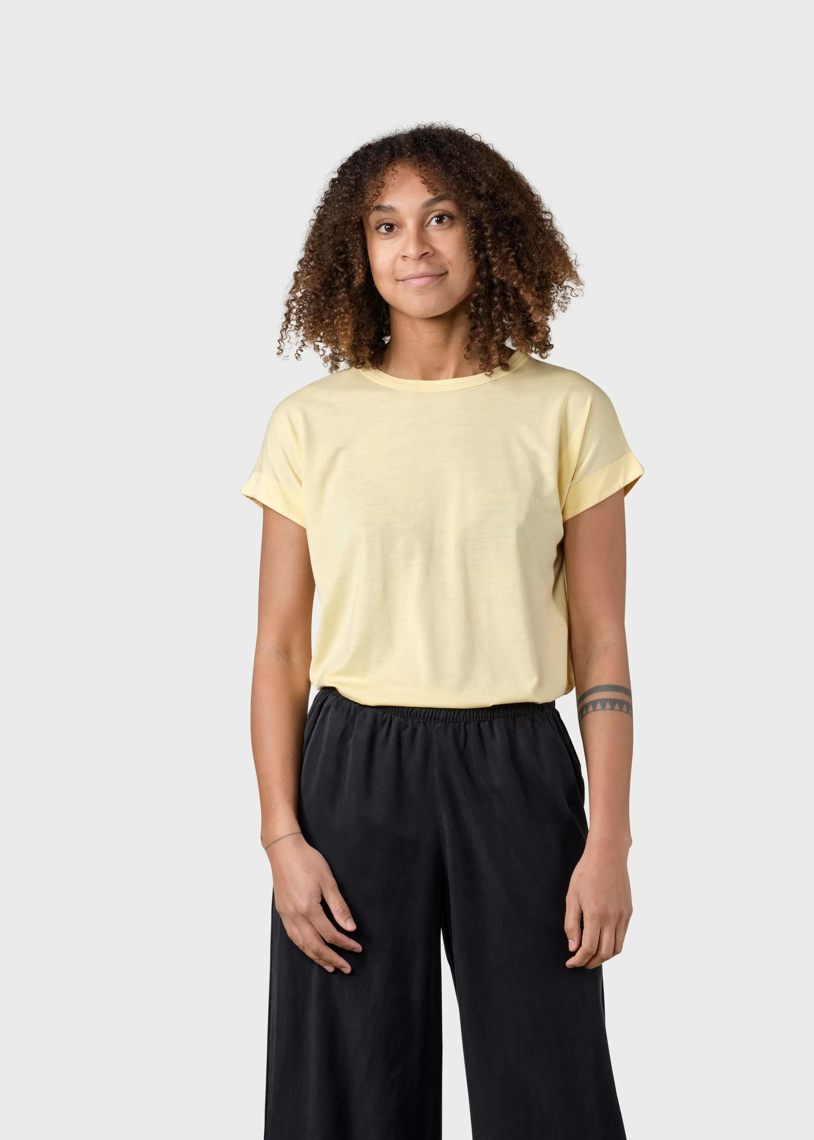 Klitmoller Collective Sigrid tee - Lemon sorbet- T-shirts