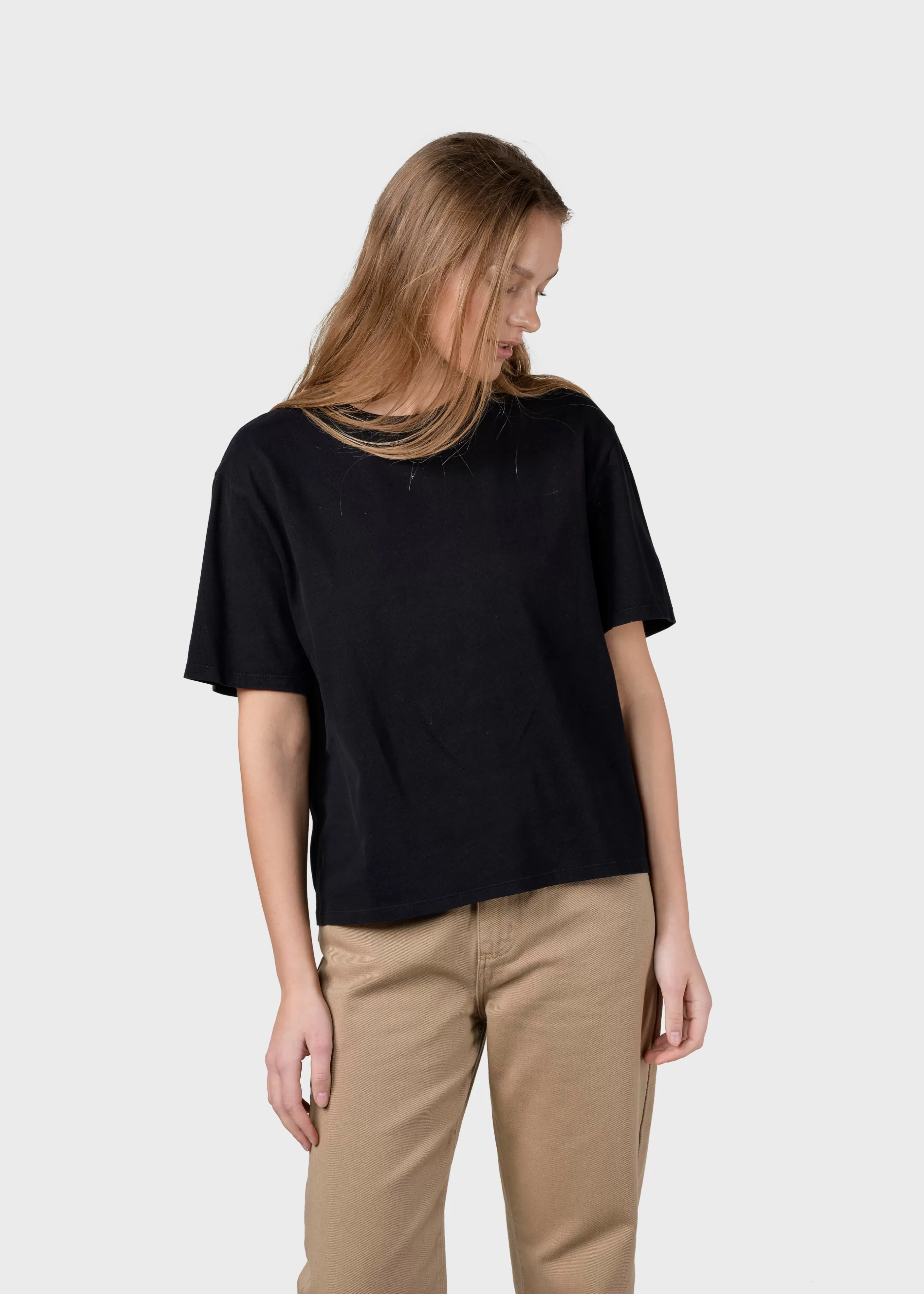 Klitmoller Collective Womens boxy tee - Black- T-shirts